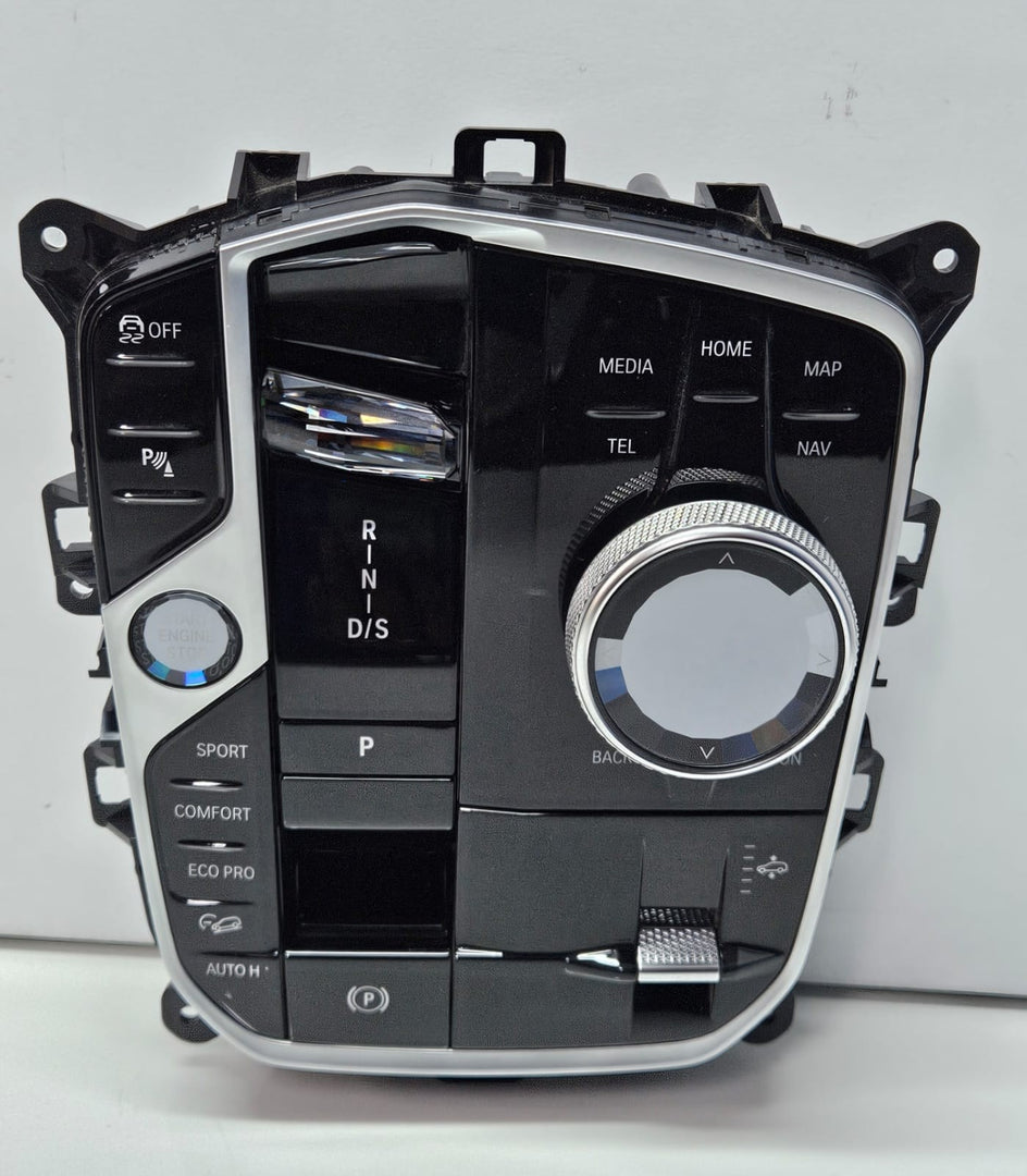 5A6AEE5-2022 BMW X7 G05 G06 Center Console Control Panel Gear Selector LHD OEM