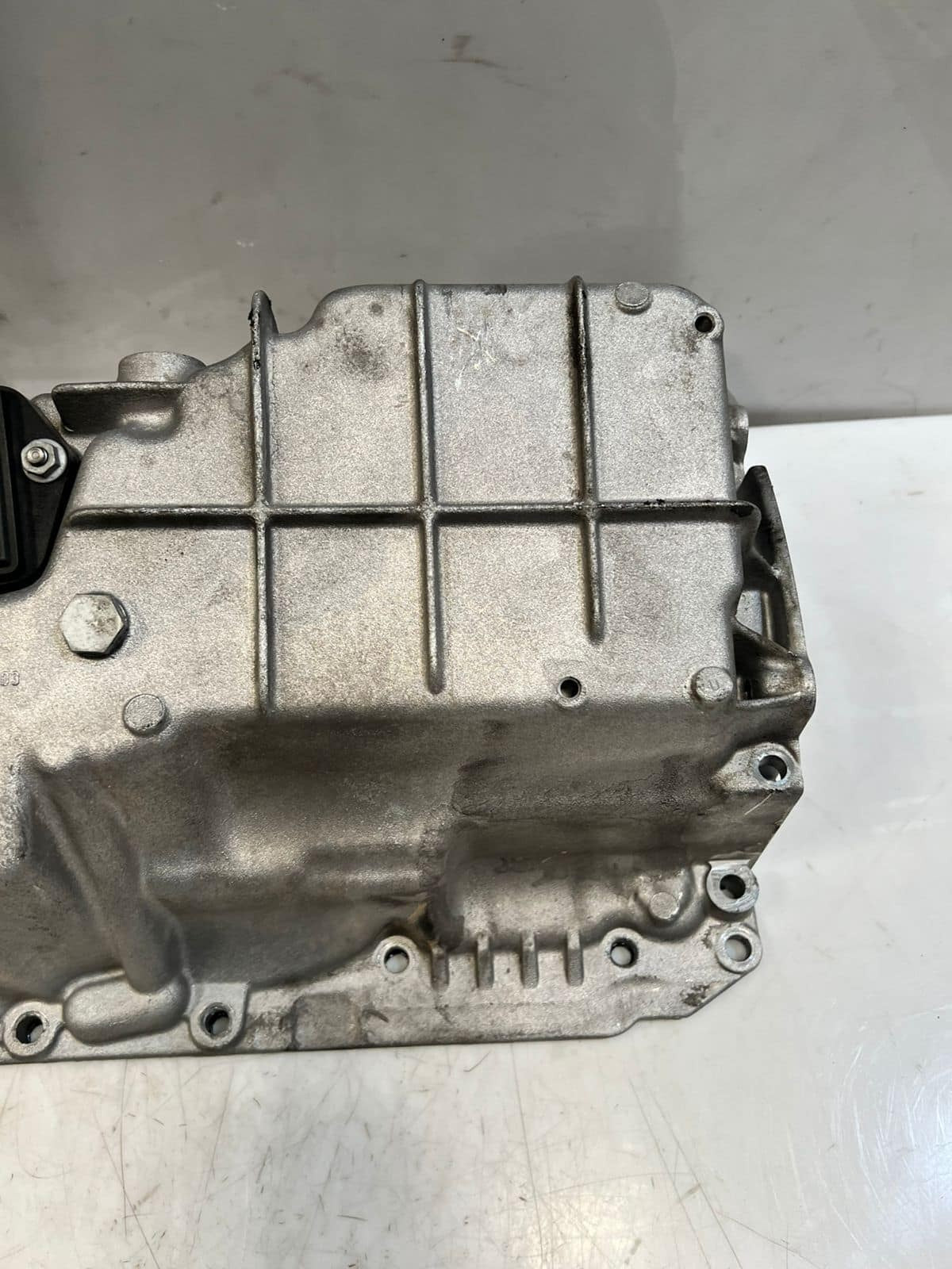 BMW F10 F11 5 Series 525xDrive Oil SUMP Pan 7812361 OEM