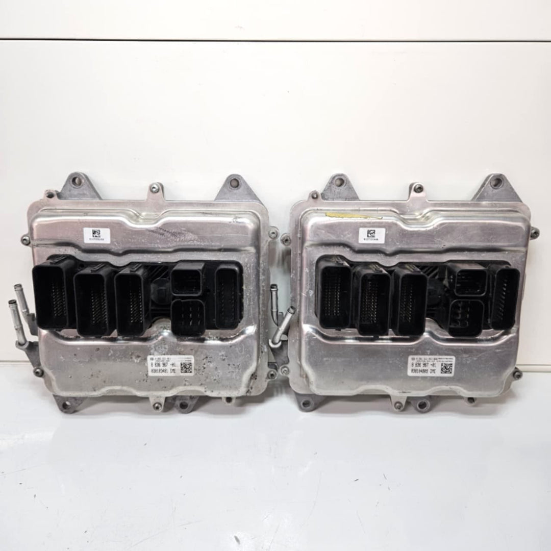 8636967-2014-2018 BMW X6 F16 N63 Engine Control Module ECU DME Key Set