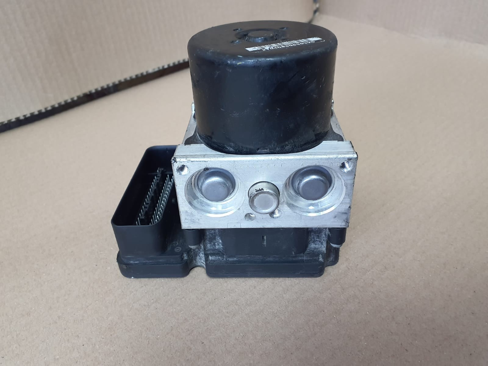 2012-2013 BMW 1' 3' F20 F30 F31 320i DSC ABS Pump Control Module 6862246-01