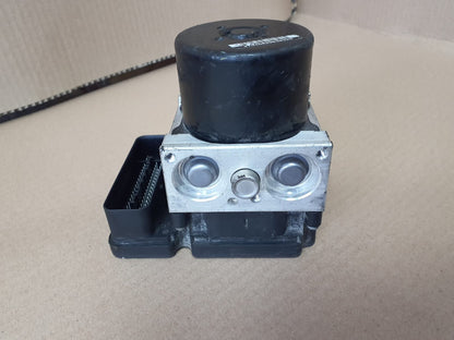 2012-2013 BMW 1' 3' F20 F30 F31 320i DSC ABS Pump Control Module 6862246-01