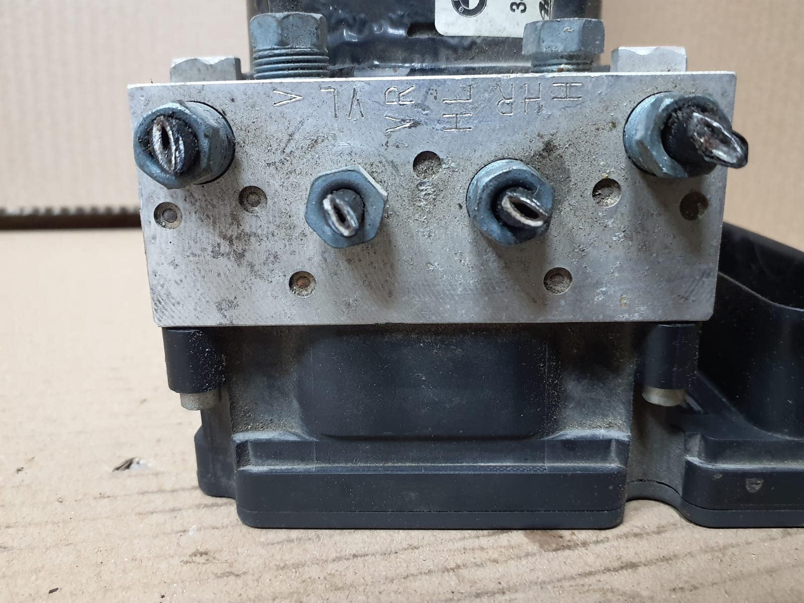 2014-2015 BMW F30 F31 F32 328d ABS DSC ANTI LOCK HYDRAULIC PUMP Control 6860733