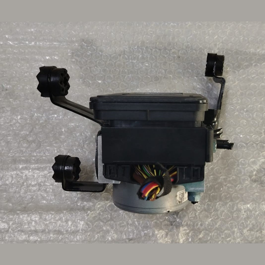 OEM BMW 3 Series Gt F34 2014 Diesel ABS Pump Assembly 6870914 6870913