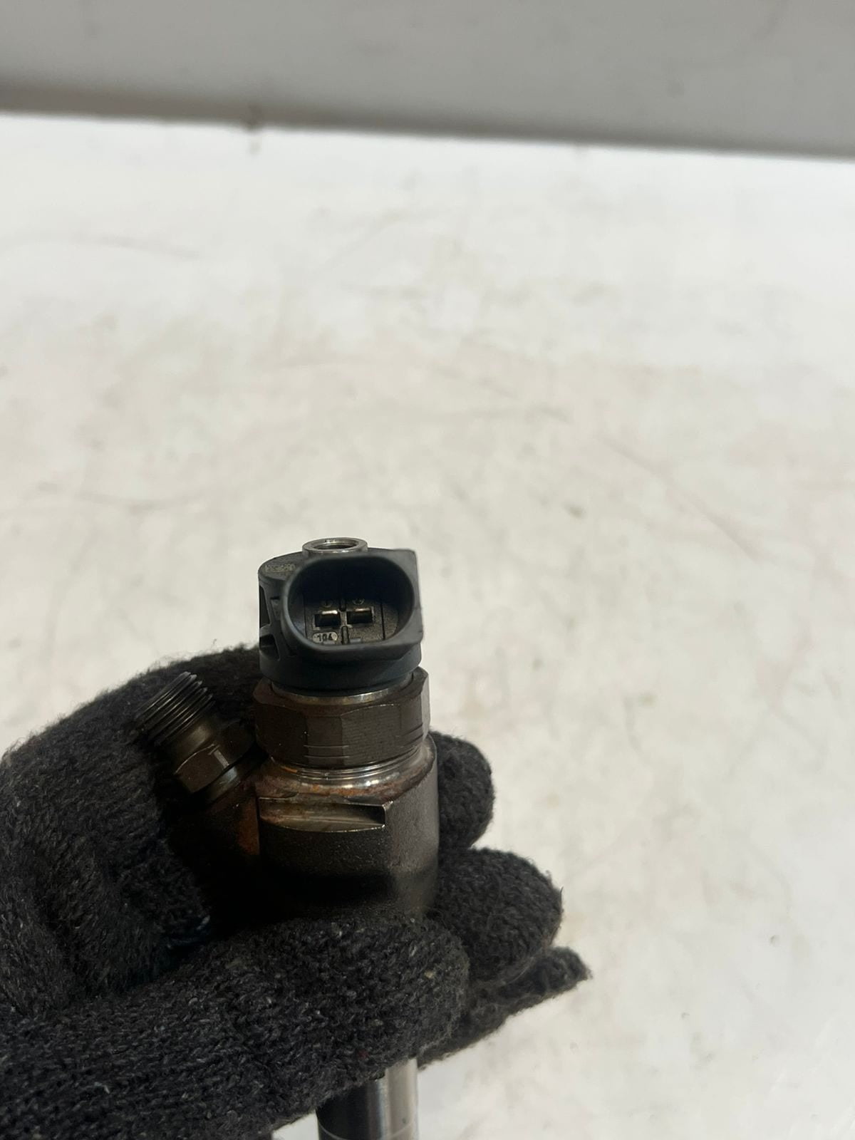 BMW 1, 2, 3, 4, 5, 6 Series, X1, X3 B47 B57 Fuel Injector 8514146 OEM