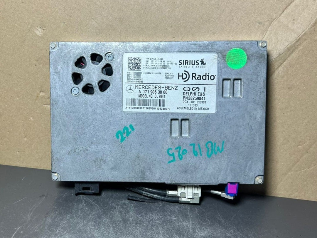 09-13 Mercede W221 S550 SL550 GL450 Sirius Satellite Radio Receiver OEM