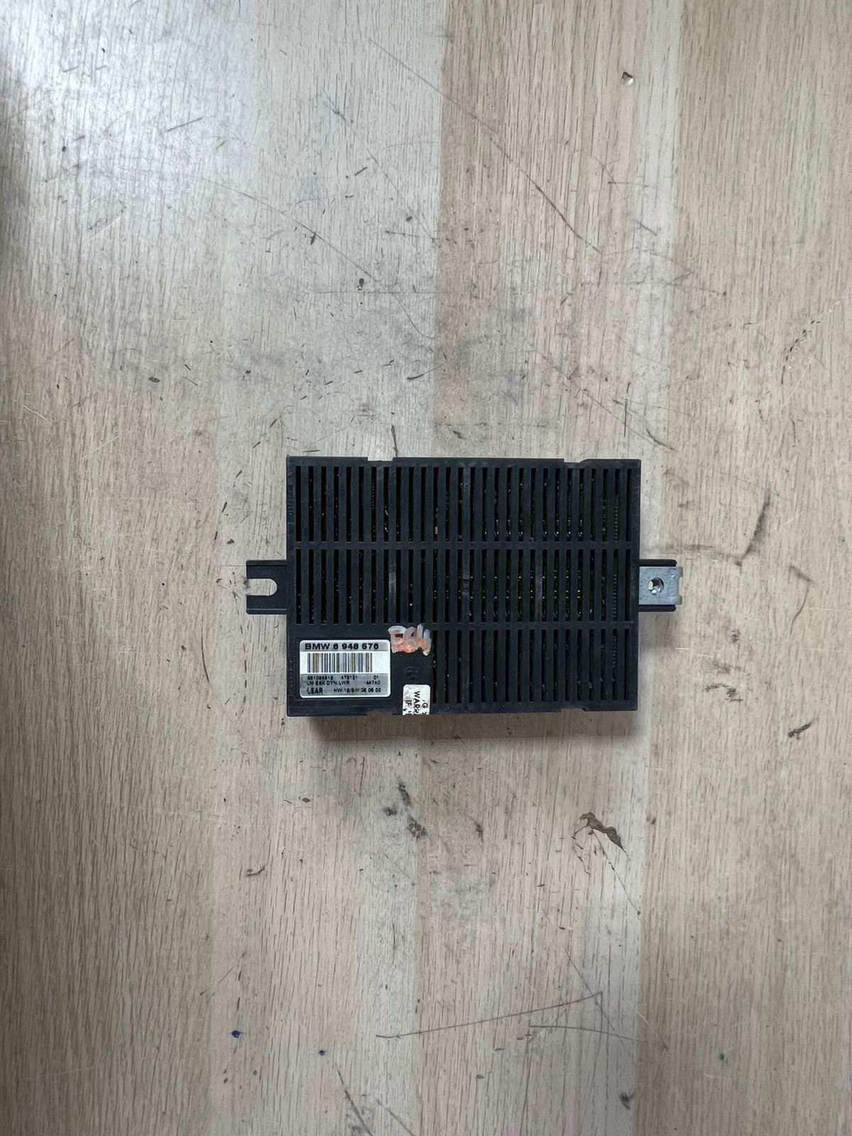2002 BMW 745i Xenon Light Control Module 6948576 5 Series E60 and 7 Series E65 v
