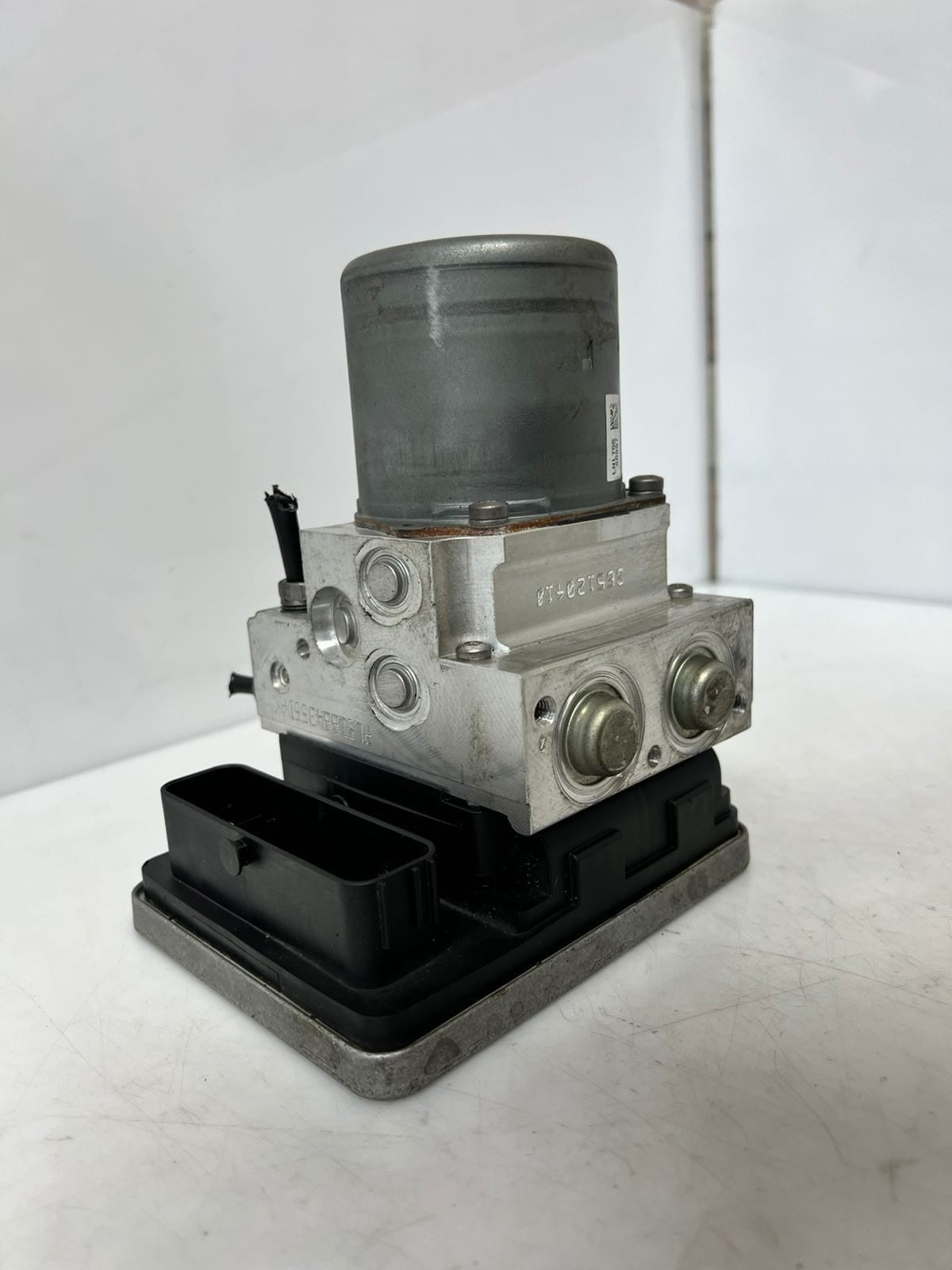 BMW 7 Series G11 G12 Abs Dsc Brake Pump Control Module 6879682 OEM