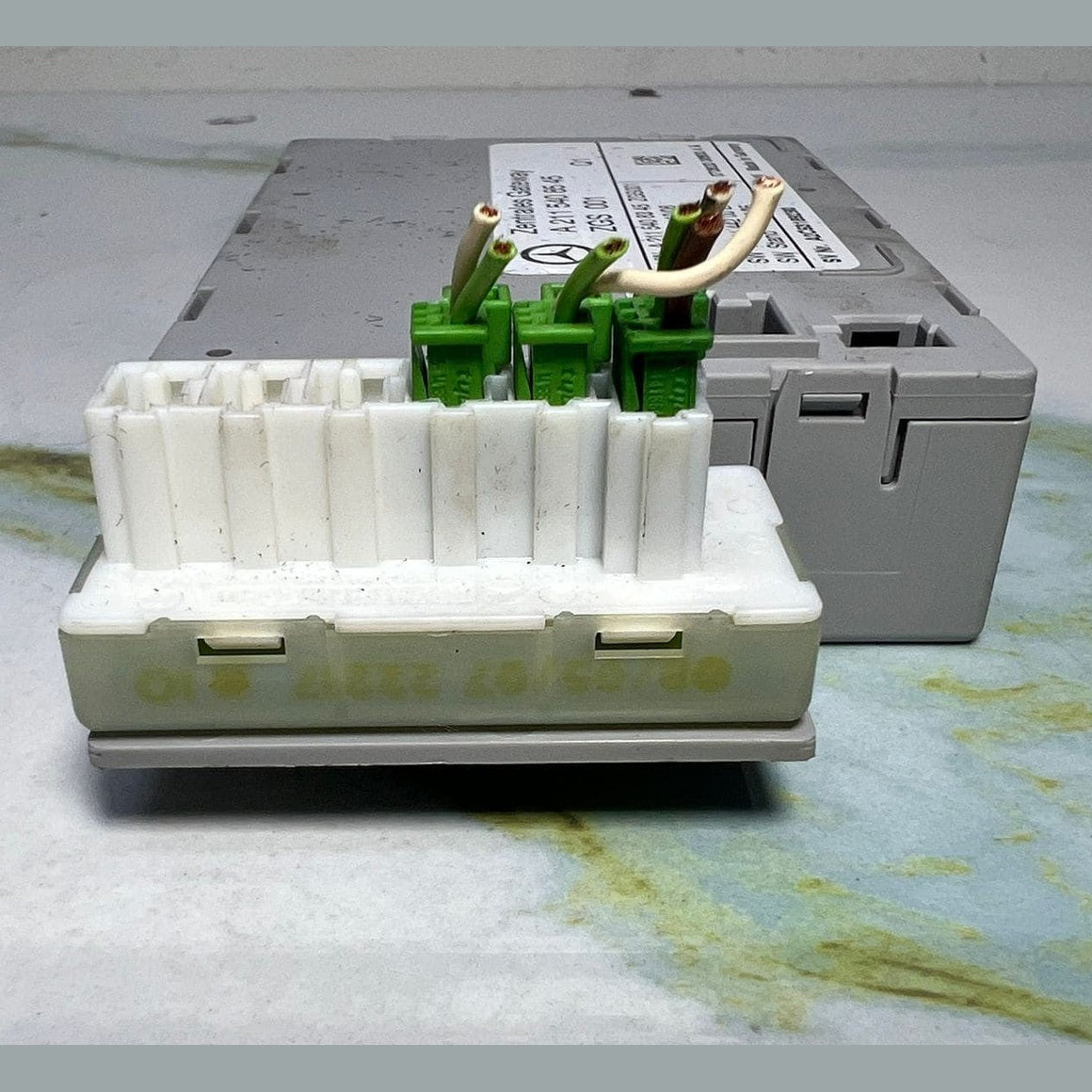 2007 Mercedes-Benz E63 AMG Gateway Control Unit A2115408545 E-Class W211