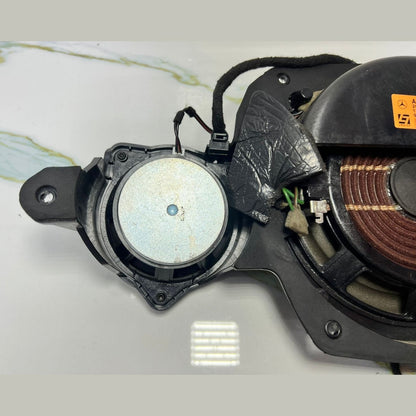 07-13 Mercedes-Benz W221 Front Door Right Bottom Speaker Logic7 A221 8205902 OEM