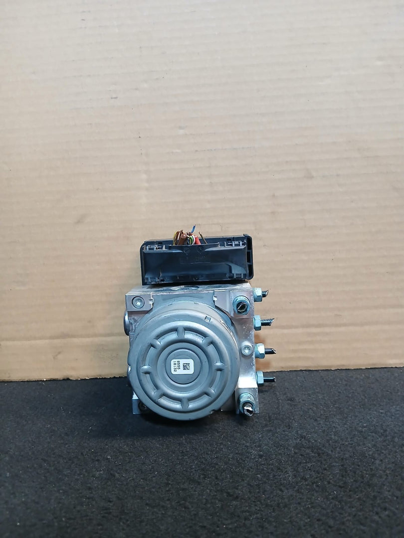 BMW F20 F30 F32 ABS Brake Pump Anti Lock DSC Dynamic Stability Control 6861376