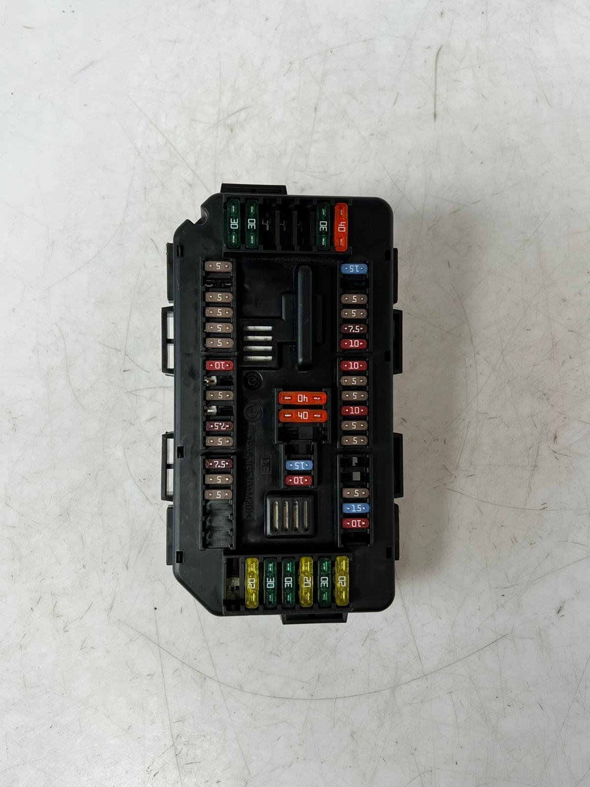 2014-2018 BMW F30 320i 328i 335i 330i Front Power Distribution Fuse Box 9337879