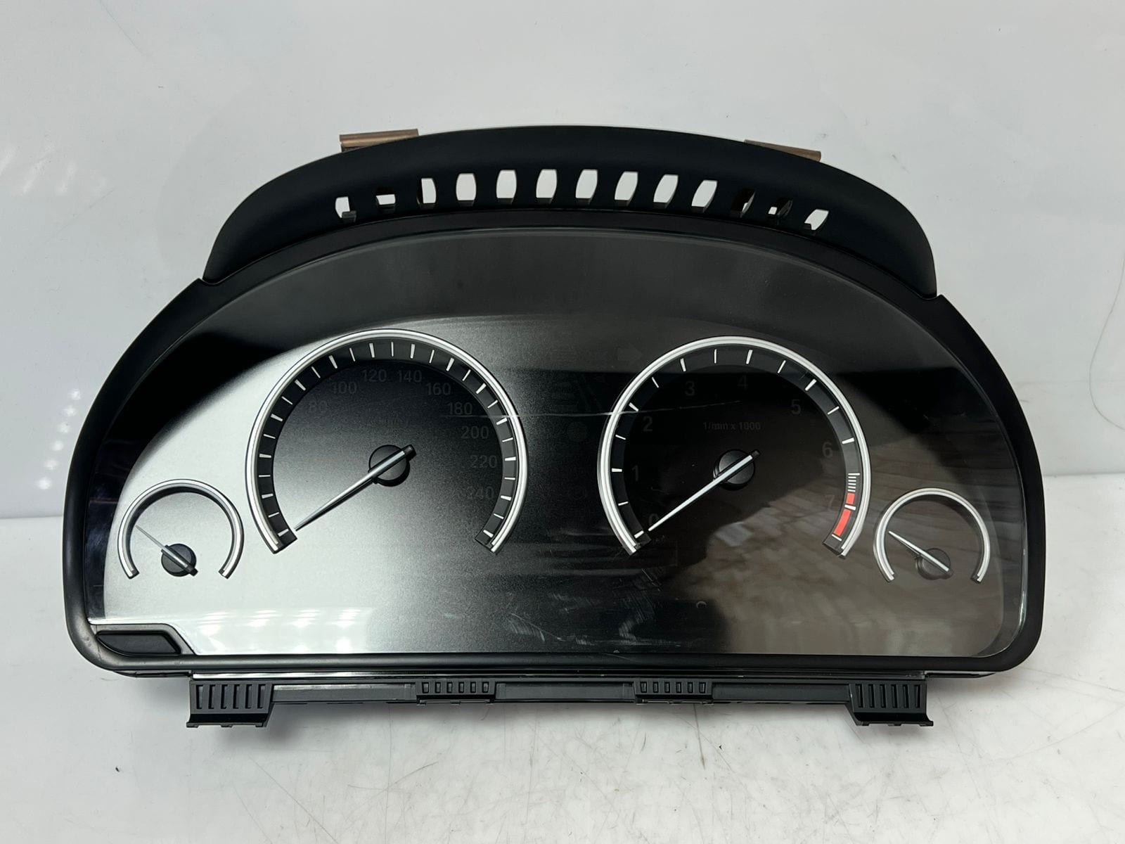 2015 BMW F04 4.4 V8 engine Active Hybrid 7 Instrument Cluster 9232947 OEM