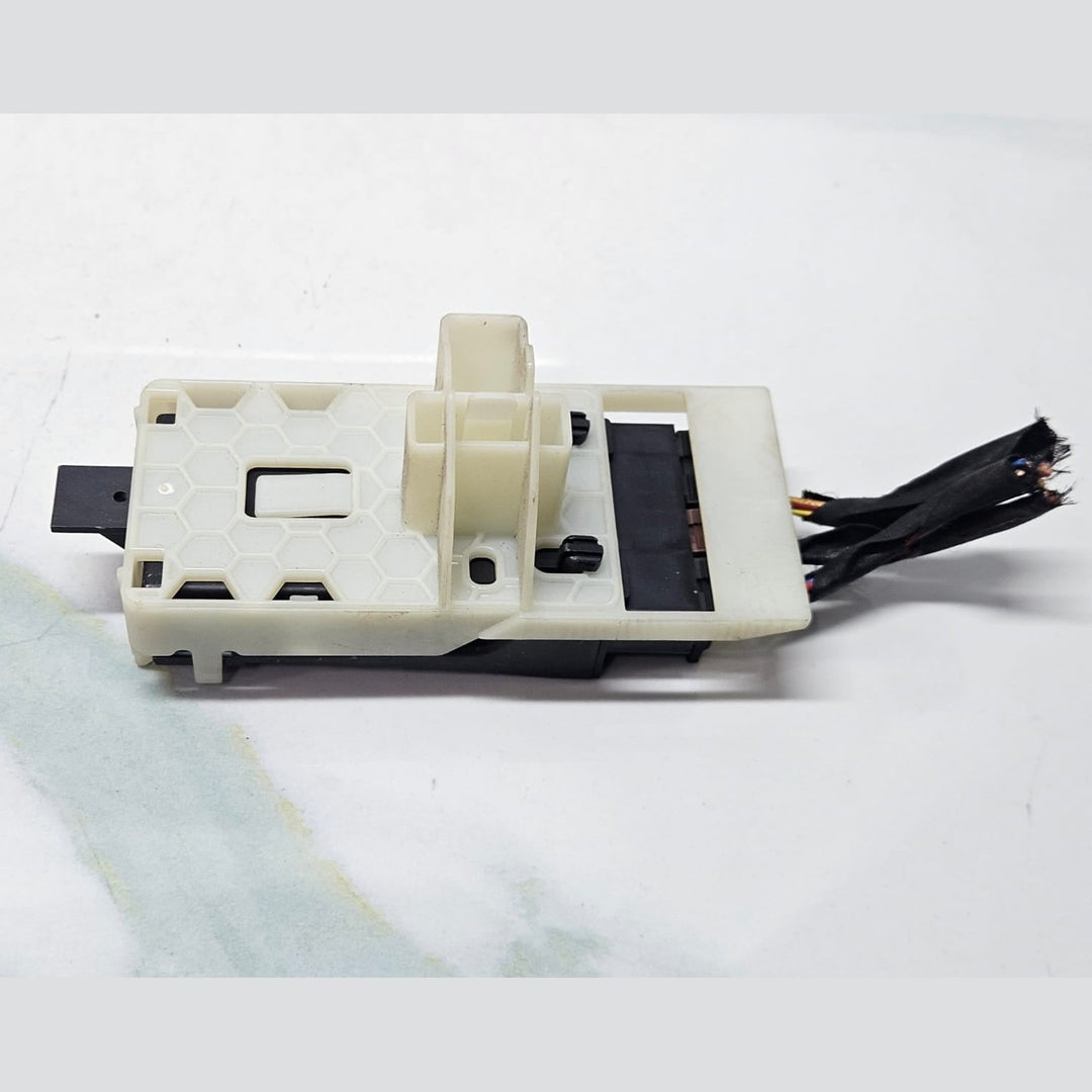 BMW F30 F31 F20 F21 X5 G05 Seat Control Module Rear Left Heated 7490465 OEM