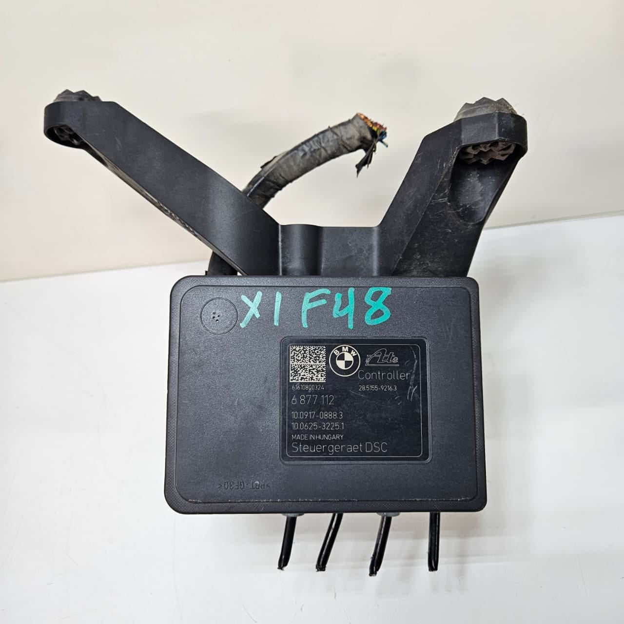 2014-2017 BMW i3 X1 F48 ABS Anti-Lock Brake Pump Control Module 6877112