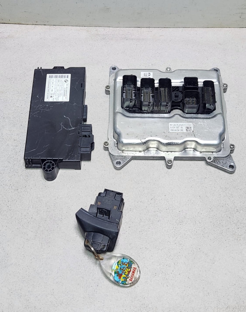 2013-2015 BMW X1 E84 N20 Engine Control Module 8614957 PETROL AUTO