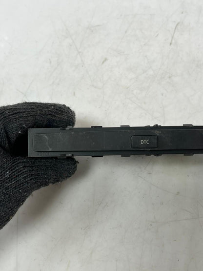 2004-2006 BMW 5' E60 E61 525i 530i 545i Center Console Switch 6969411 OEM