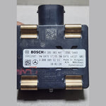 Bild in die Galerieansicht laden, 2020 Mercedes-Benz GLB250 Radar Sensor A0009055211
