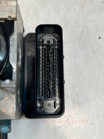 Load image into Gallery viewer, 2013 BMW 320i 3' F30 F31 DSC HYDRAULIC ABS Pump Module 6862246 OEM
