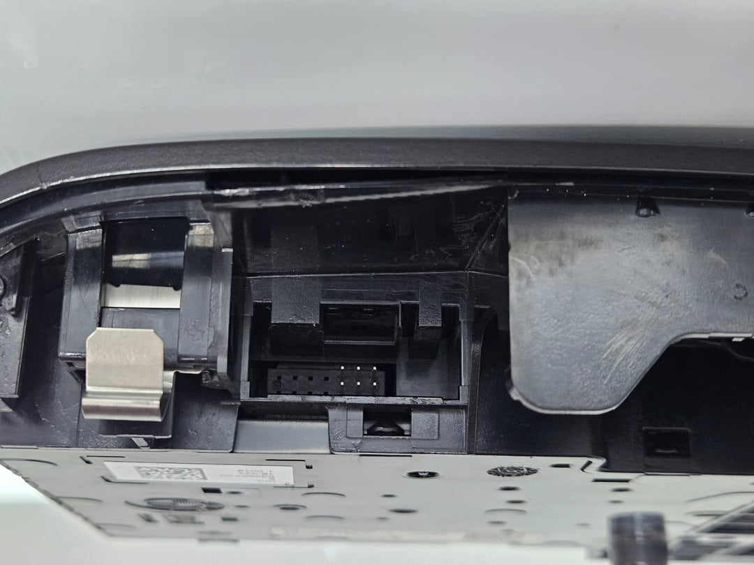 9348998-2014-2020 BMW X2 F39 RHD Interior Roof Light OEM