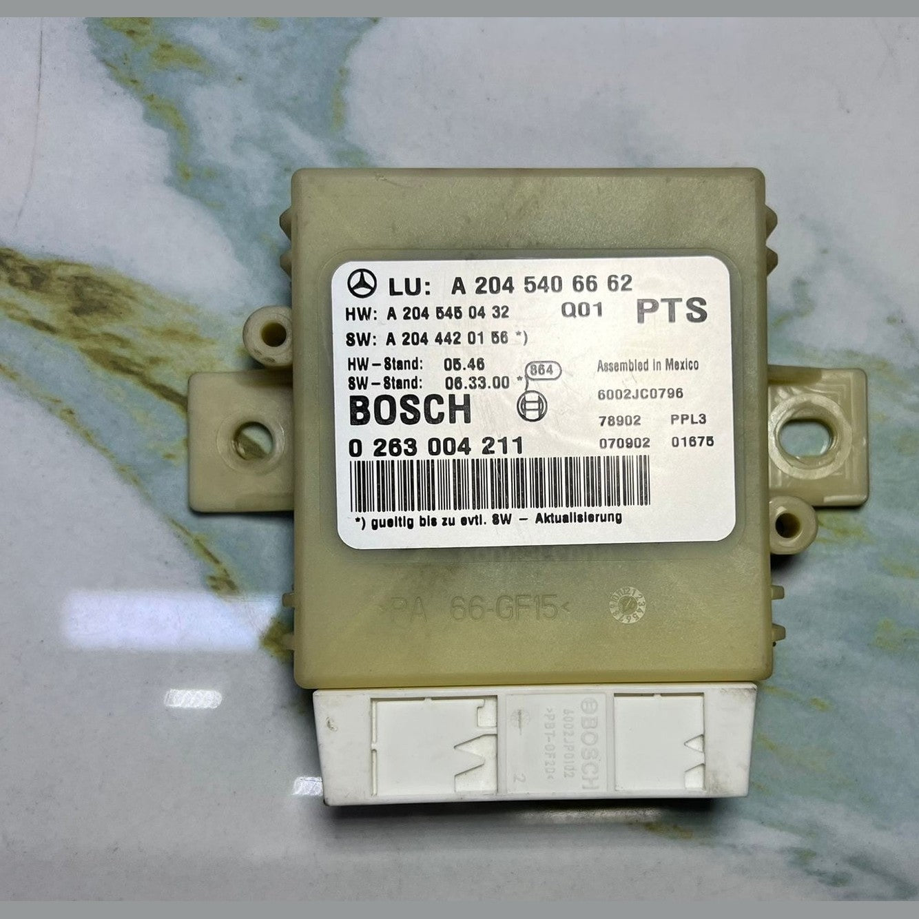 Mercedes Parking Distance Control Module A2045406662 W204 C-Class