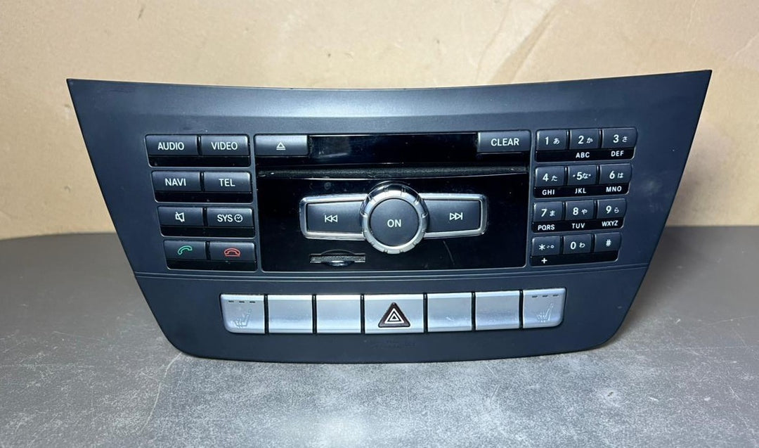 Mercedes W204 Navigation Command Radio Audio Head Unit CD Player A204 9006308