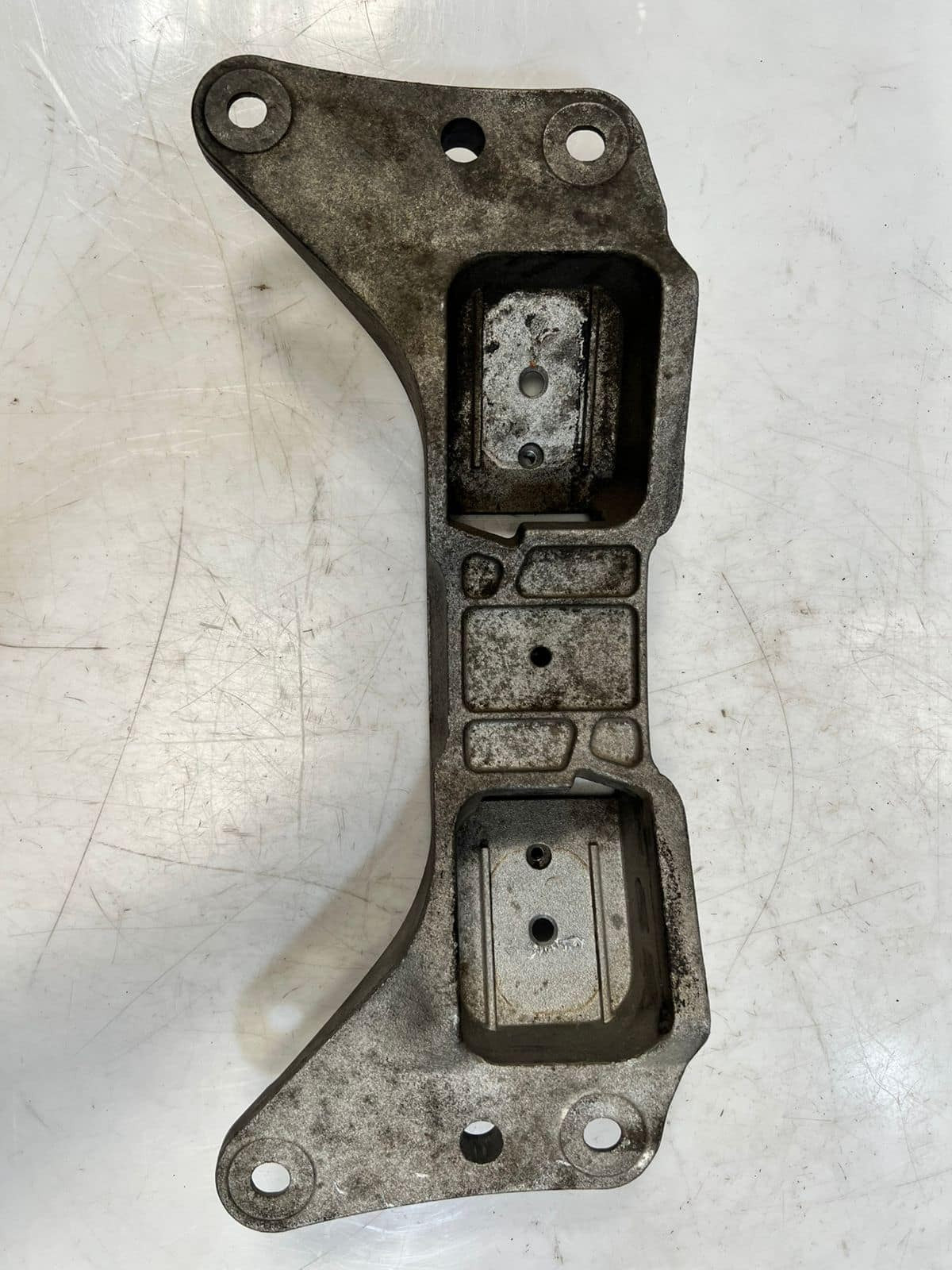 2008-13 BMW M3 E90 E92 E93 4.0L S65 MANUAL Transmission Crossmember 2283099 OEM