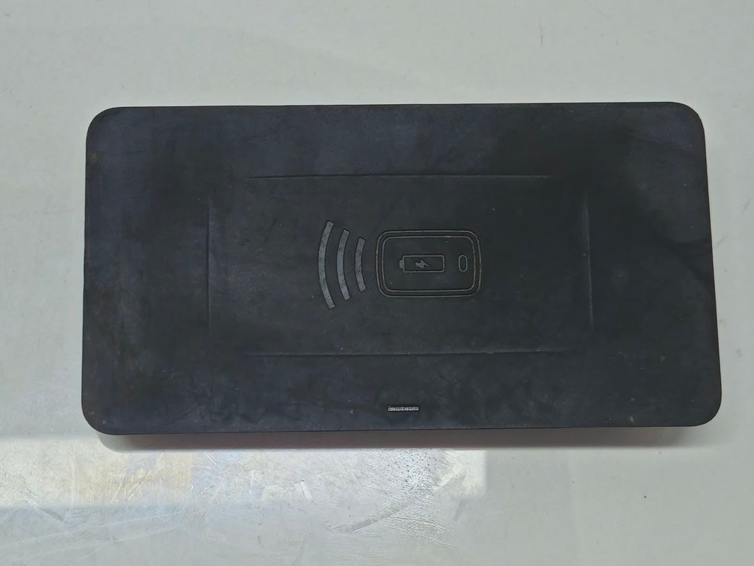 5A1DB18-2019-2026 BMW X7 G26 Wireless Charging Module OEM