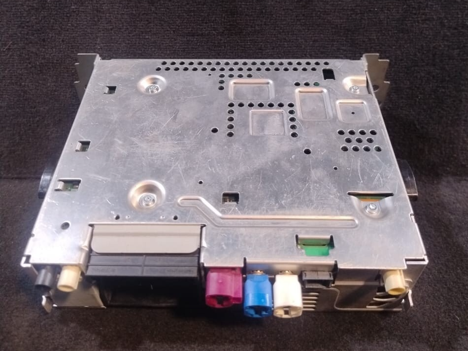 OEM BMW F22  AUDIO RADIO NAVIGATION RECEIVER MODULE UNIT - 9875915