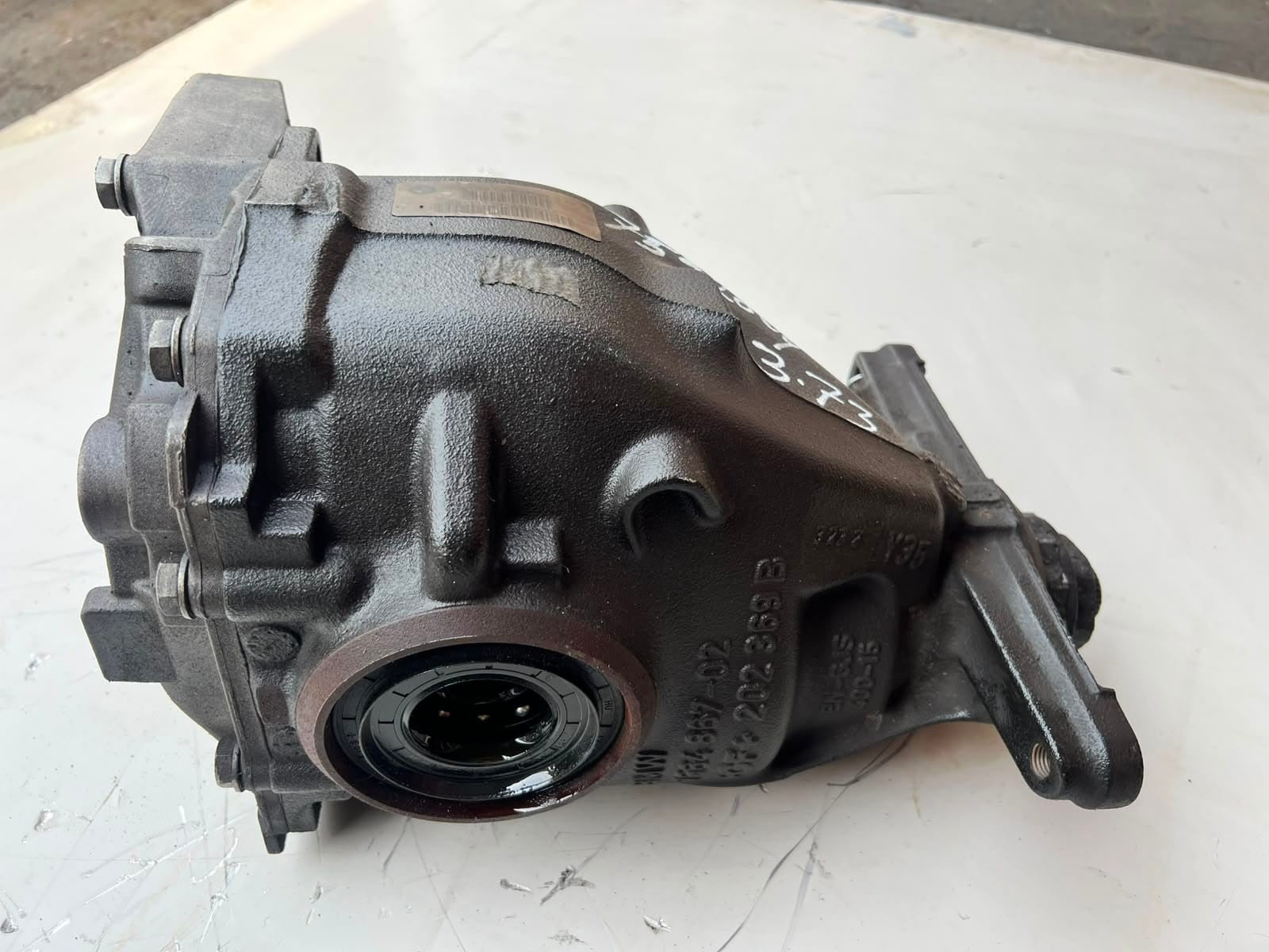 2010-2017 BMW X3 F25 X4 F26 with 3.73 ratio Rear Differential DIFF 7592009 OEM