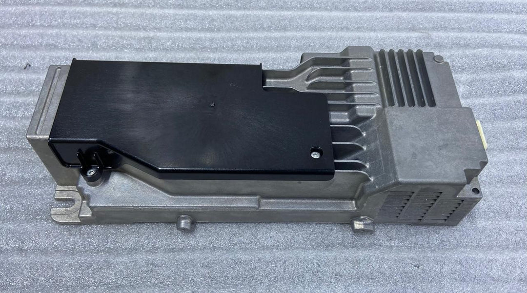 OEM BMW 530i 540i M5 F91 M8 F92 F93 AUDIO RECEIVER AMPLIFIER SURROUND 9824561