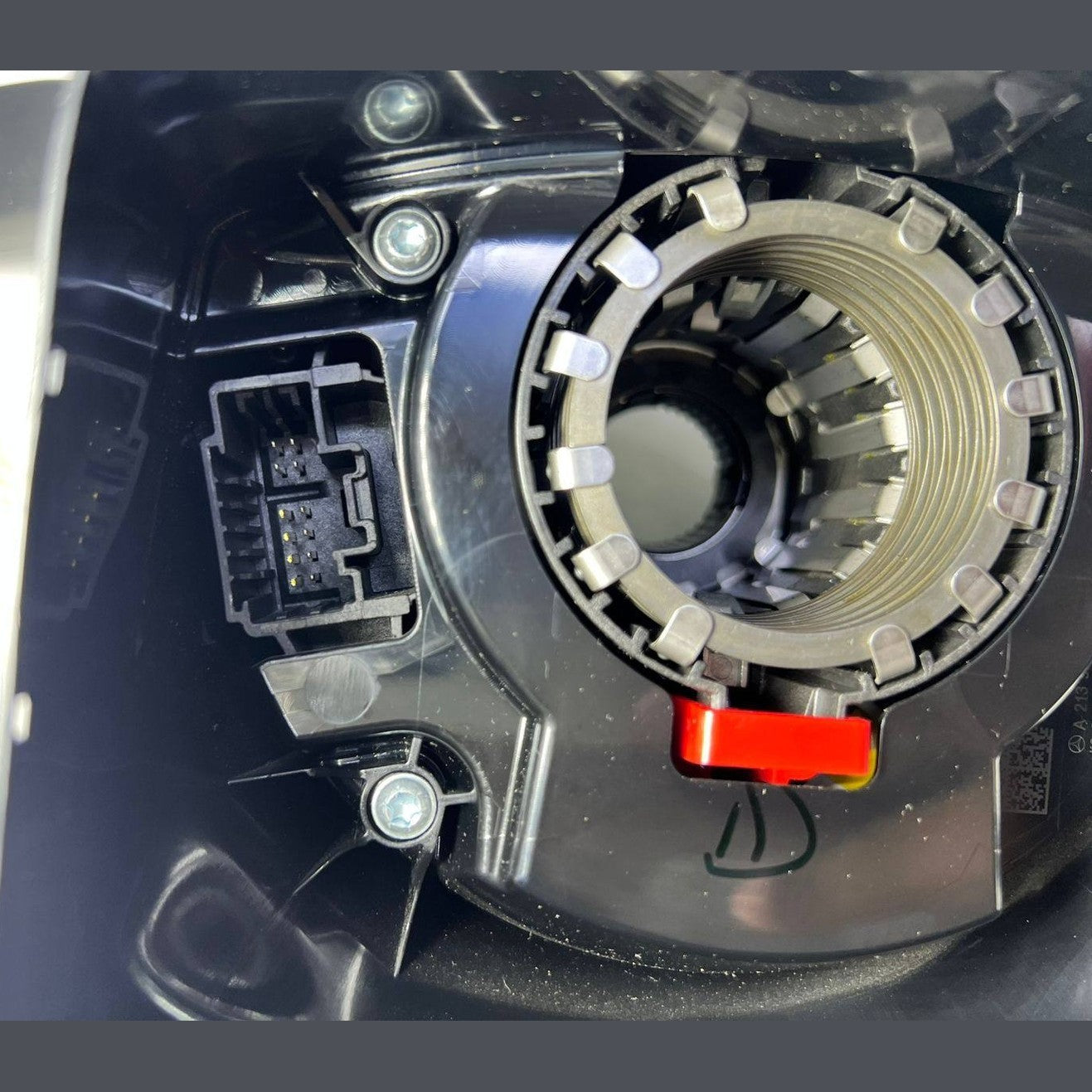 Mercedes-Benz Steering Column Switch Block A2139001611 E-Class W213