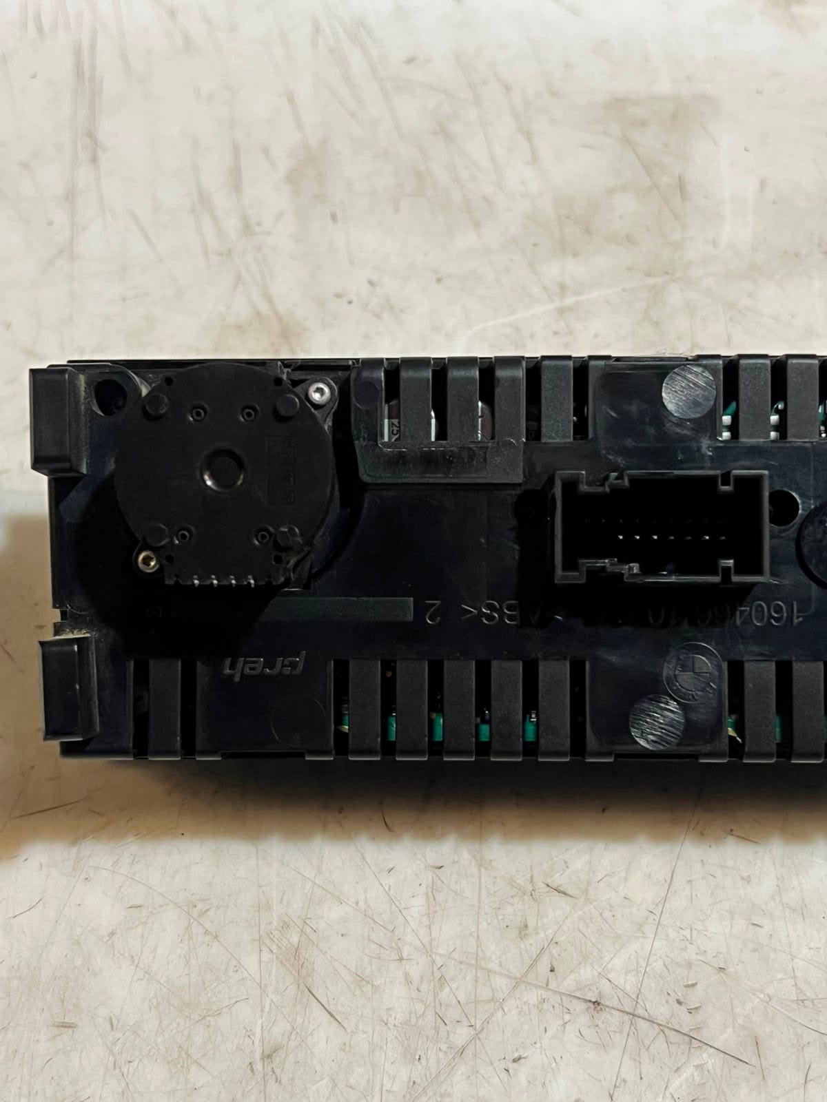 2009-2015 BMW 7 Series F01 F02 F03 F10 F11 F04 750i Climate Control Unit 9237120
