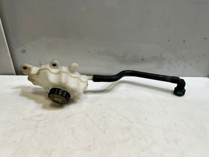 2022-2025 BMW iX 120 40 XDRIVE Brake Fluid Reservoir Expansion Tank 6898196 OEM