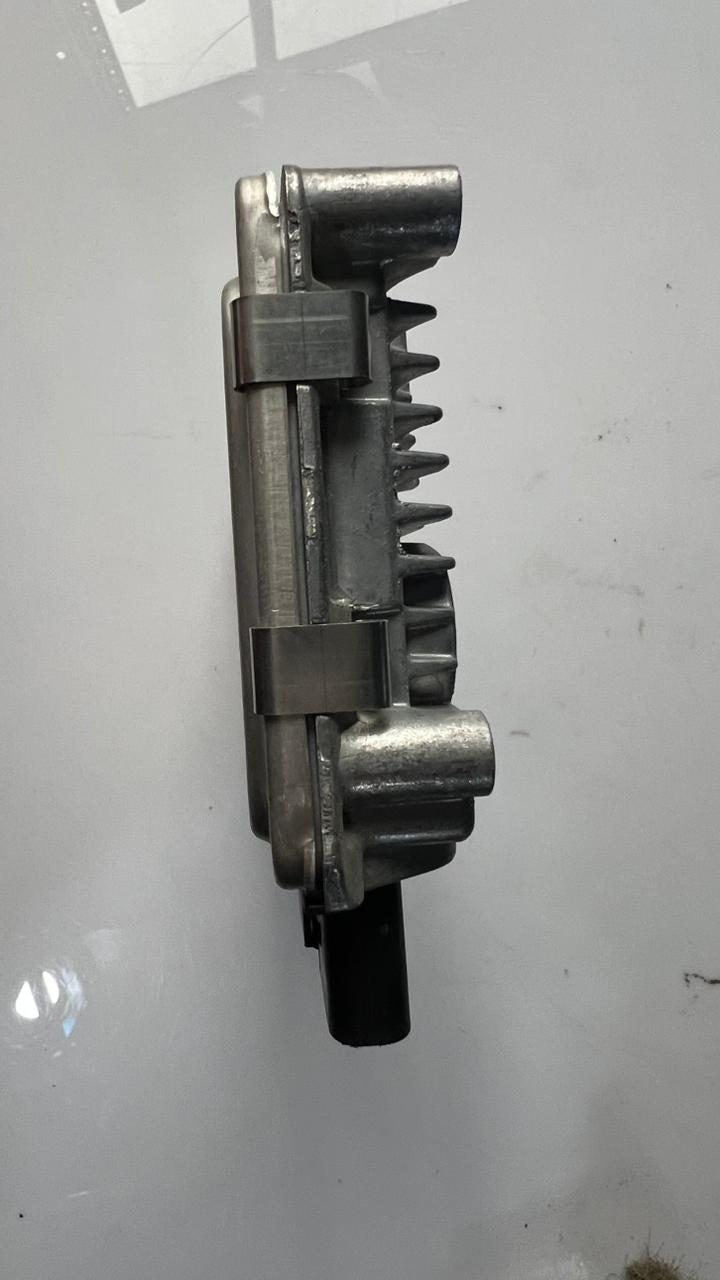 BMW Active Steering Control Unit 6790096 F10, F01, F06, F07, F11, F12, F13, F20,