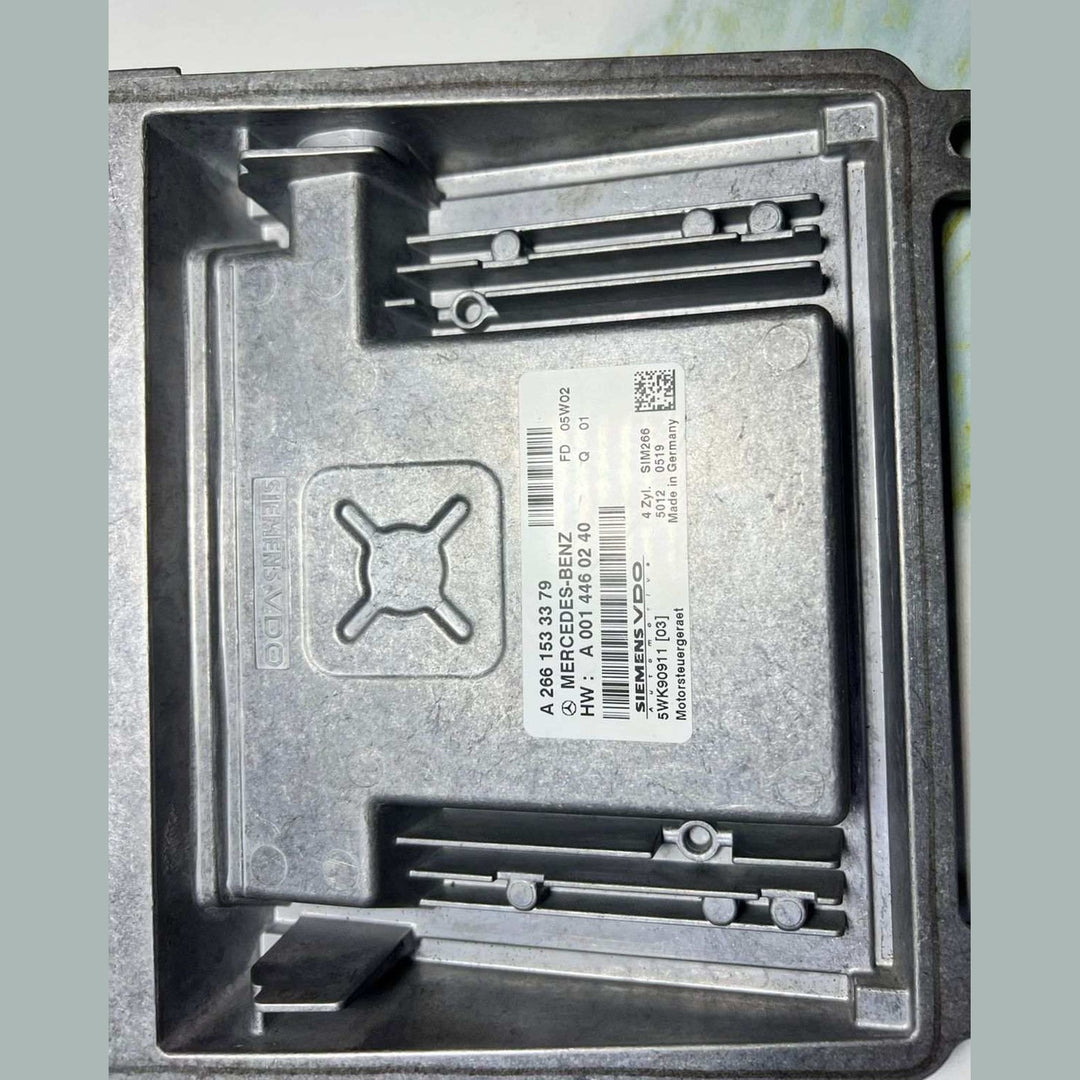 Mercedes-Benz Engine Control Unit A 266 153 33 79