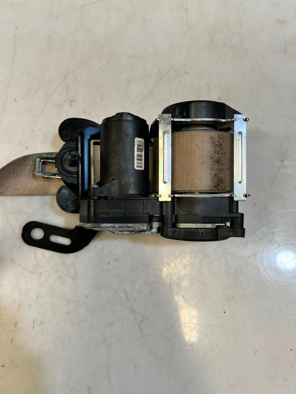 BMW 5' 7 SERIES F10 F11 F01 F02 Front Right Seat belt 6237430 OEM
