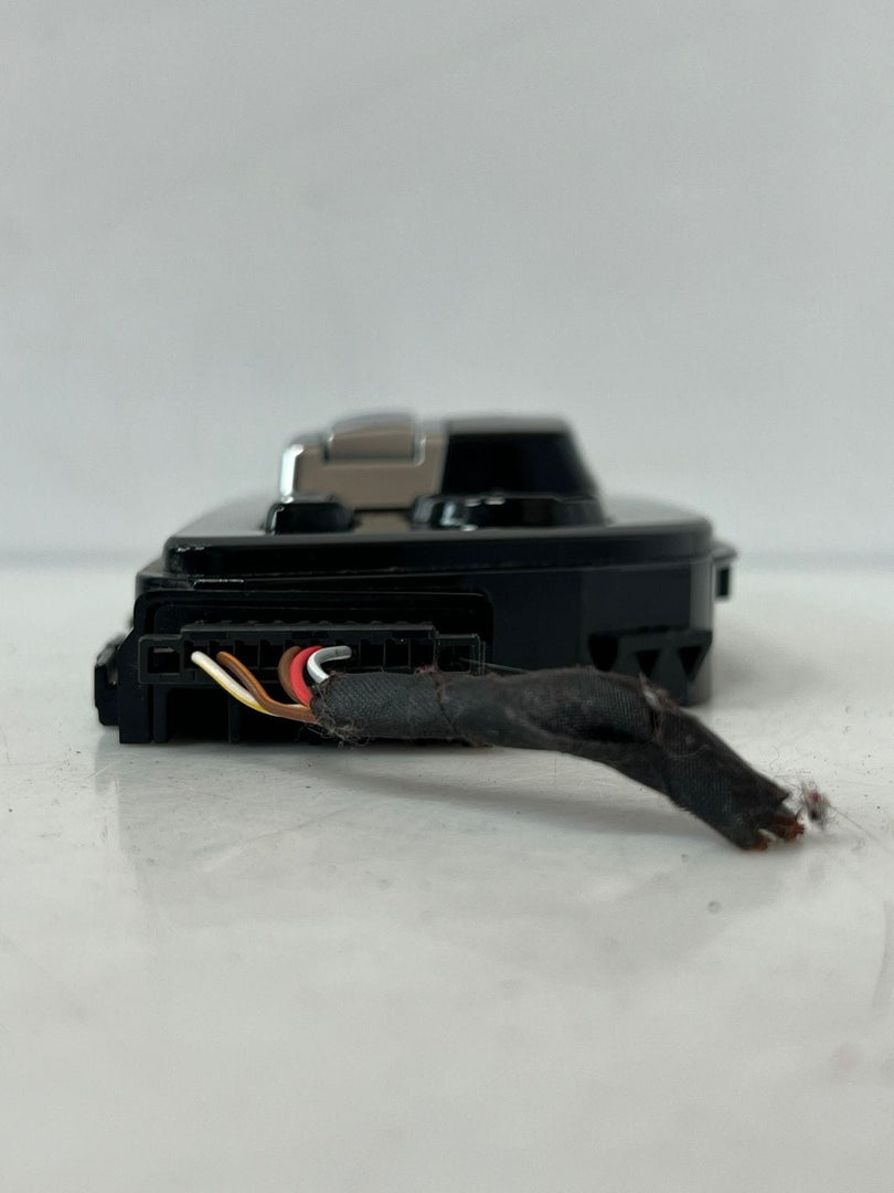 16-19 BMW 750i M550i F90 G11 G12 G30 Front Right Seat Adjustment Switch 9384520
