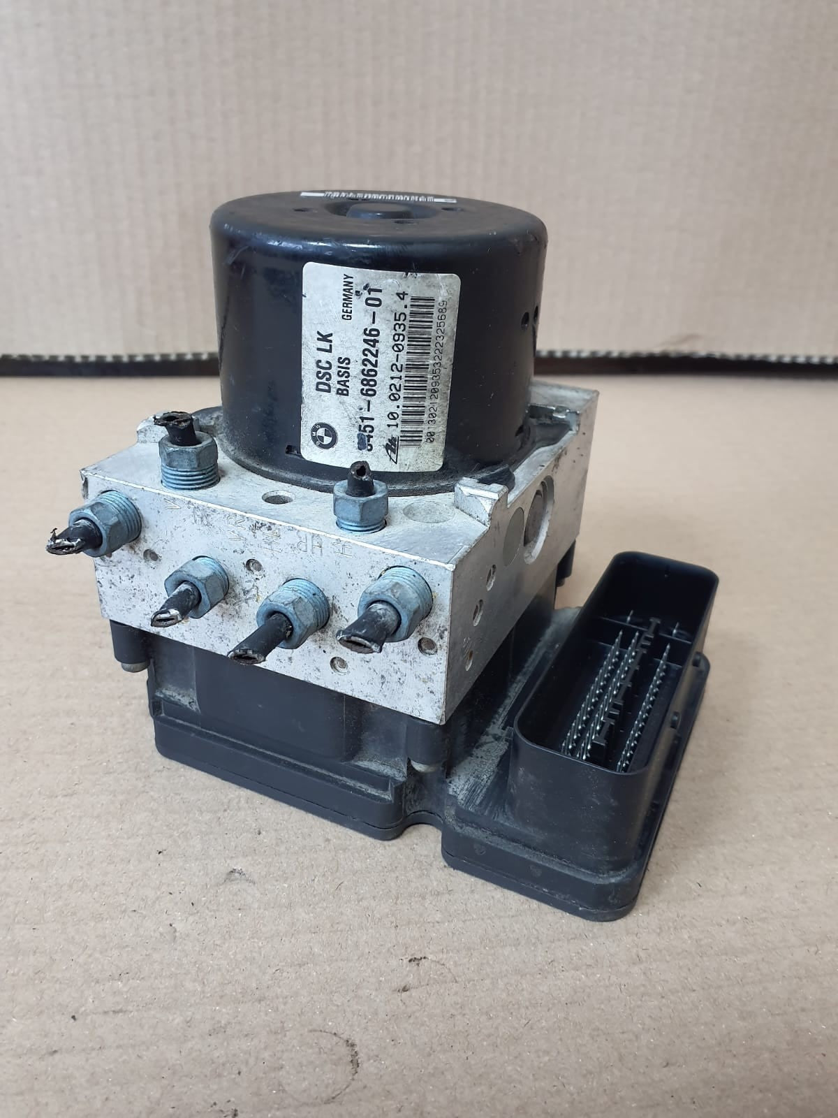 2013 BMW F30 F31 F32 F20 F21 F22 328i ABS/DSC Hydraulic Pump Module 6862247