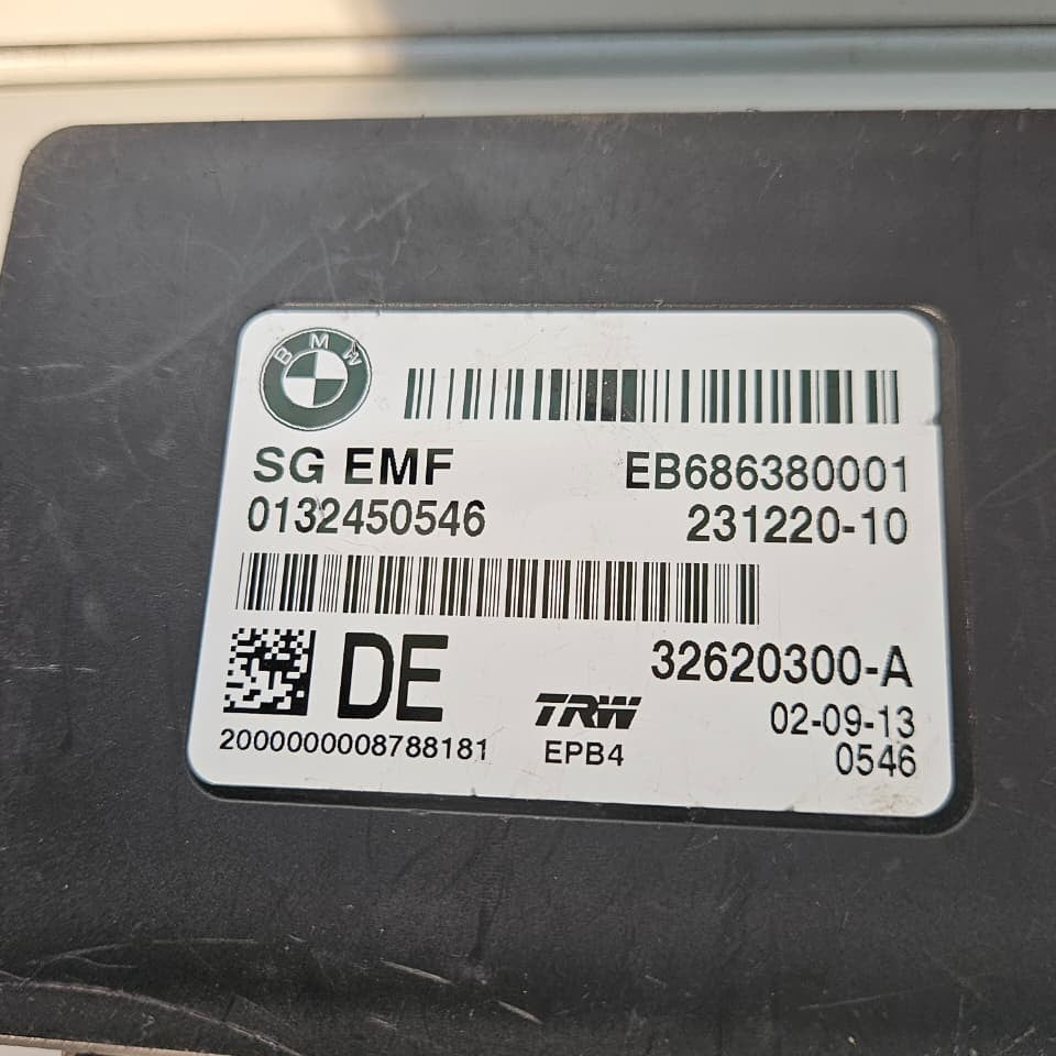 BMW 5 6 Series F10 F11 F12 F13 Parking Handbrake ECU Control Module 6863800