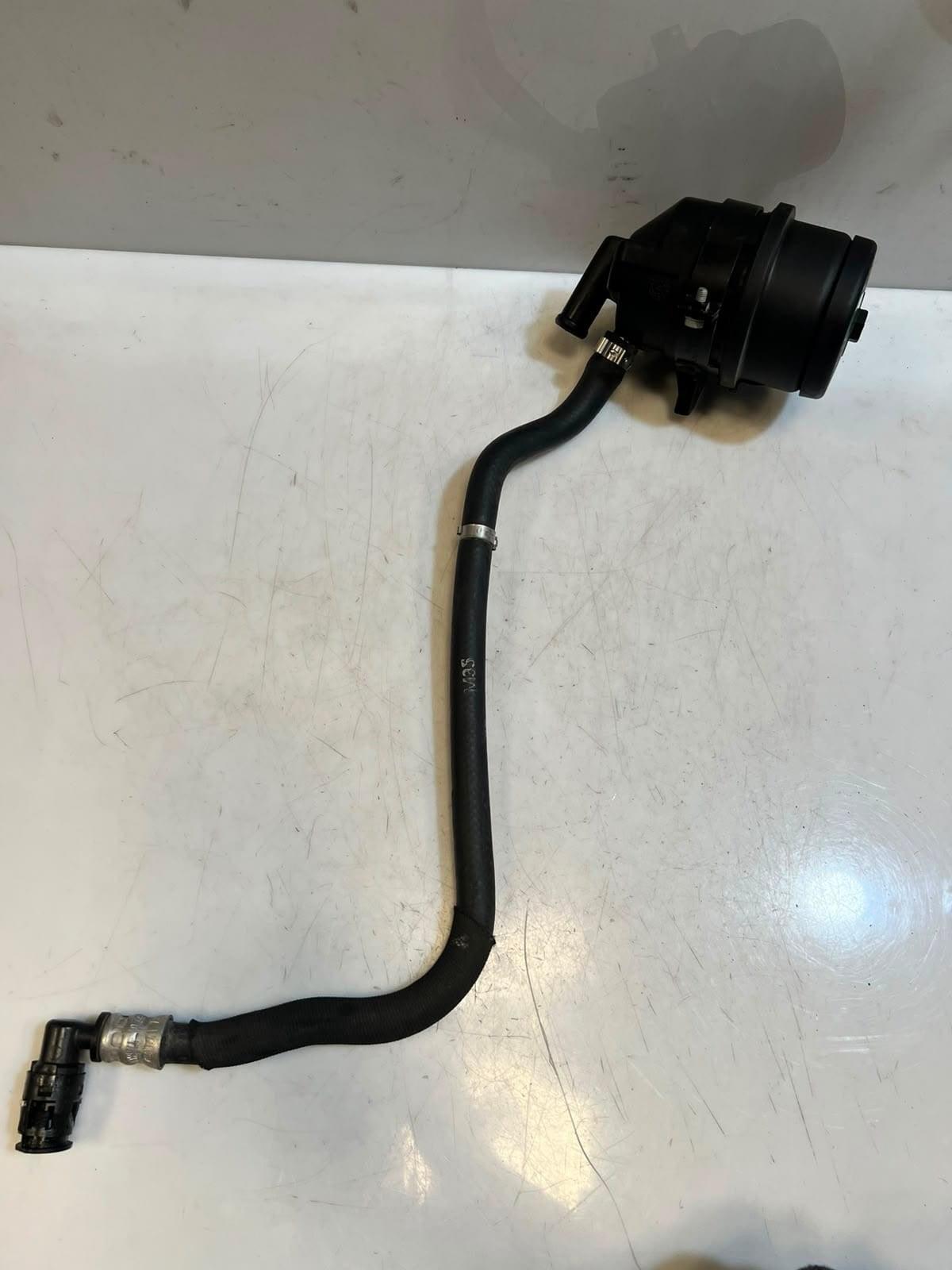 BMW 328i E81 E87 E90 E92 F06 F13 F12 F10 Power Steering Fluid Reservoir 6767161
