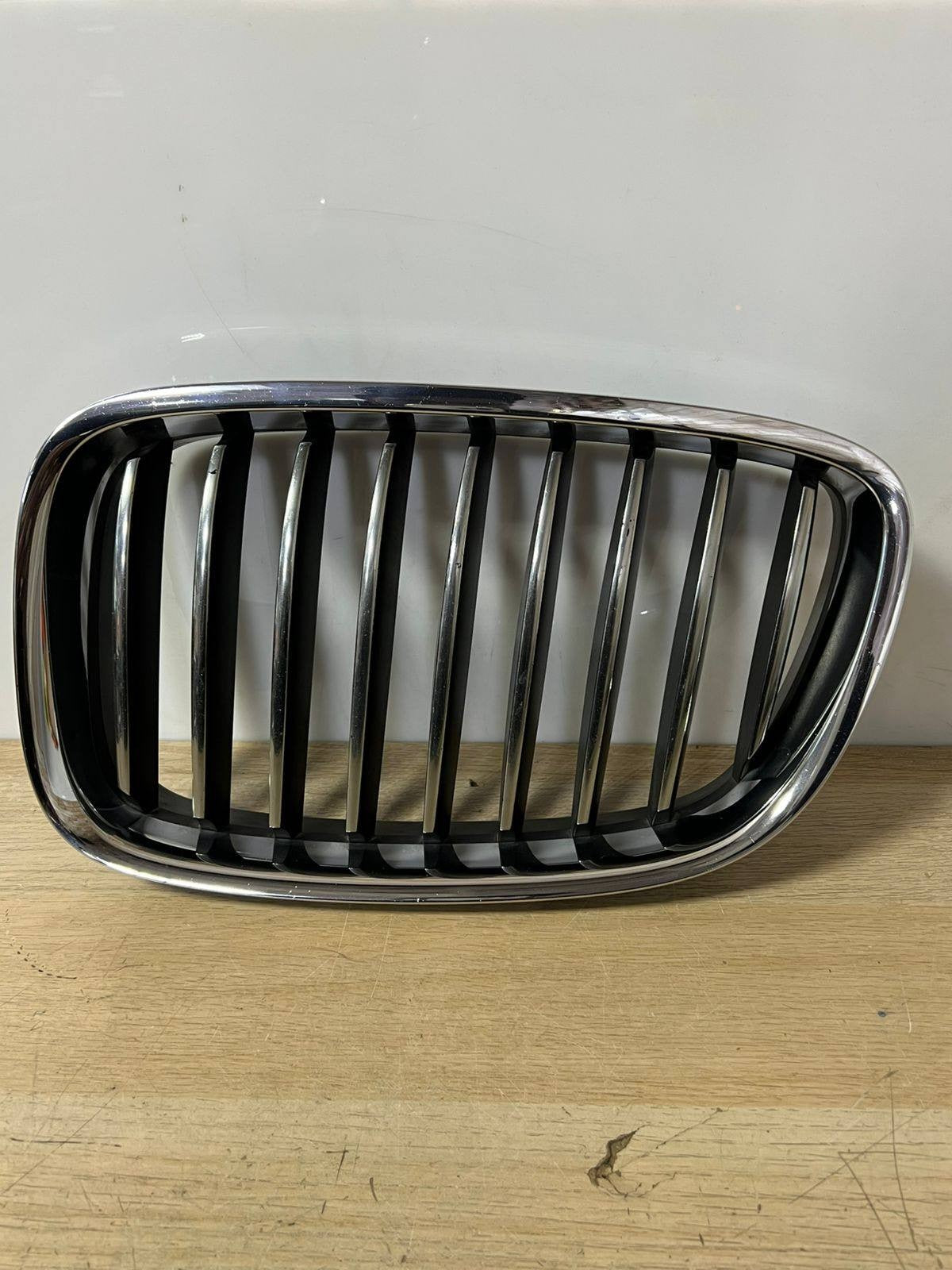 BMW 5 Series GT F07 2009 Front Left Upper Bumper Grille Trim Chrome OEM 7200169