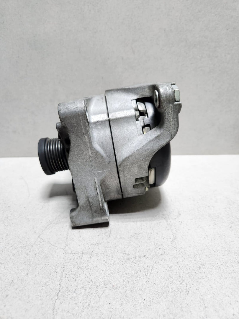 2014-2016 BMW 520i Alternator 7605478 F10 F11 F20 E84 320i 520i 528i series