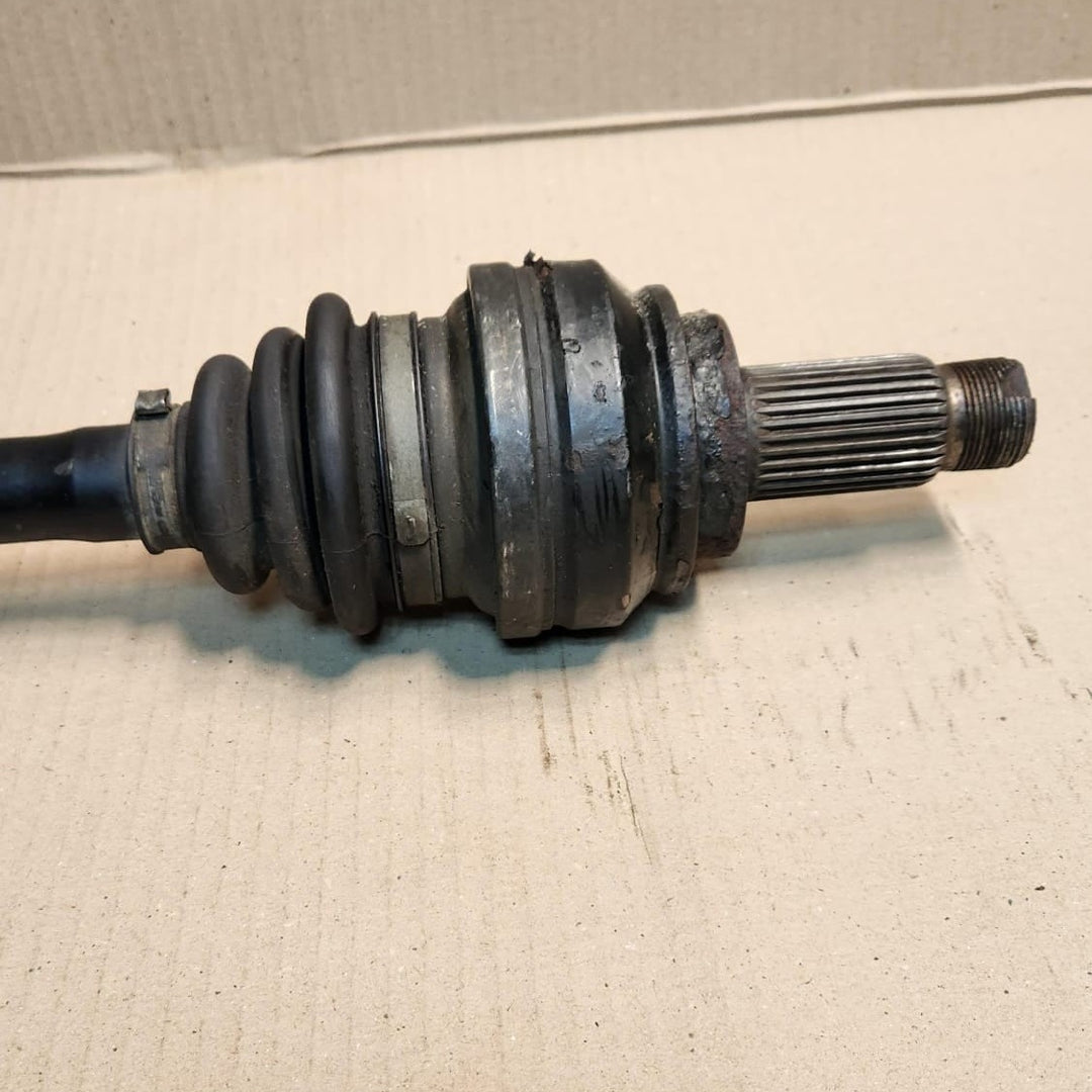 2010-2013 BMW X1 Rear Drive Shaft 7591595 X1 Series E84