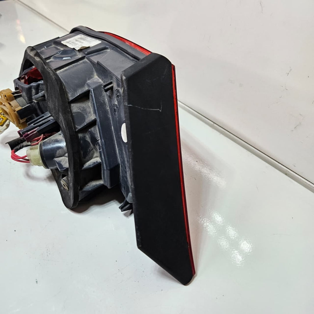 7210580-2013-2019 BMW 6 Series F06 F12 F13 650i Gran Coupe Taillight Rear Right