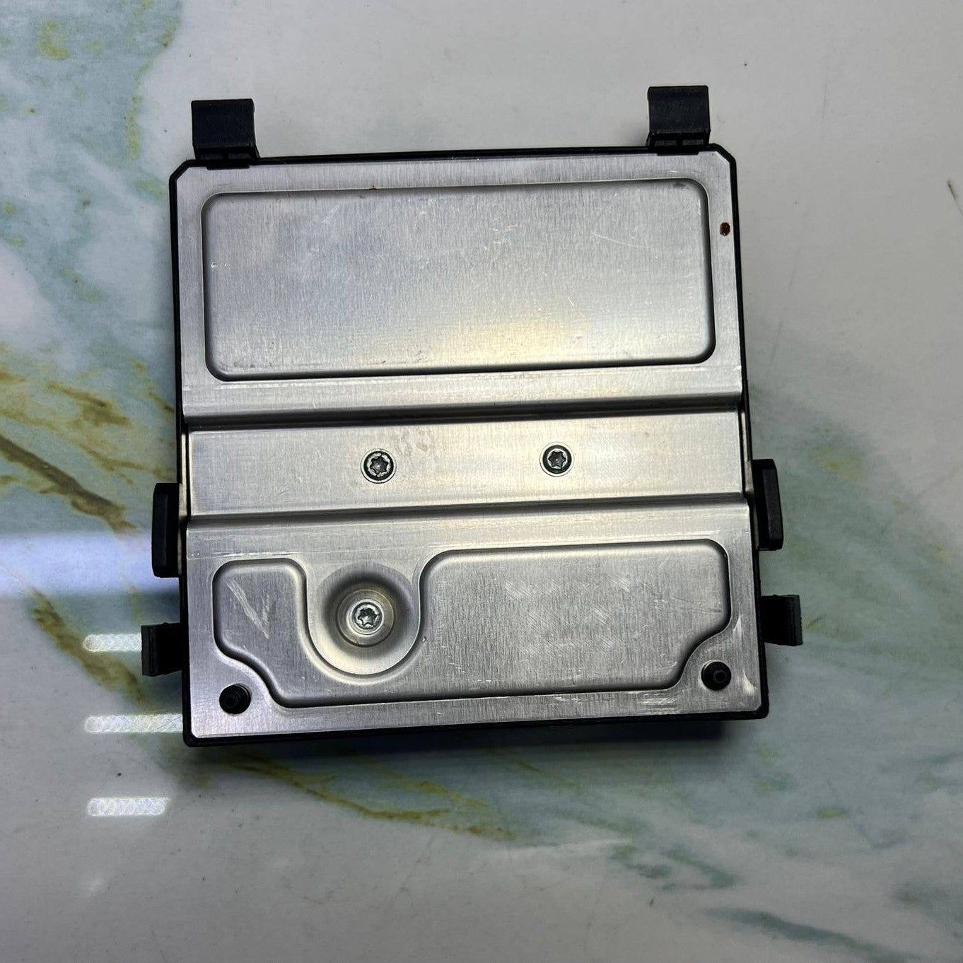 2007-2014 Mercedes-Benz S550 Central Gateway Control Module A2215408362 W221 S-C