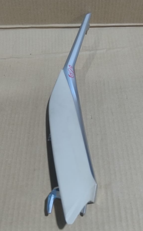 BMW 3 SERIES G20 G21 RIGHT CENTER CONSOLE TRIM TUNNEL PANEL  6995850