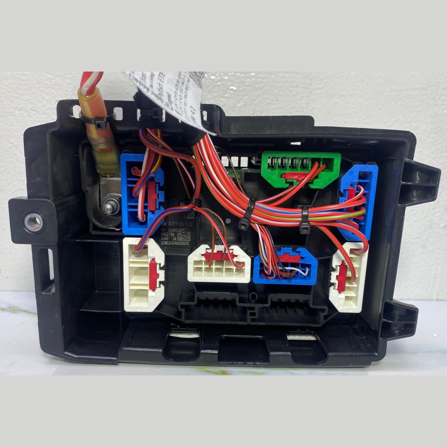 21-24 Mercedes W206 C250 C-Class Fuse Junction Block Relay Box A223 9061502 OEM