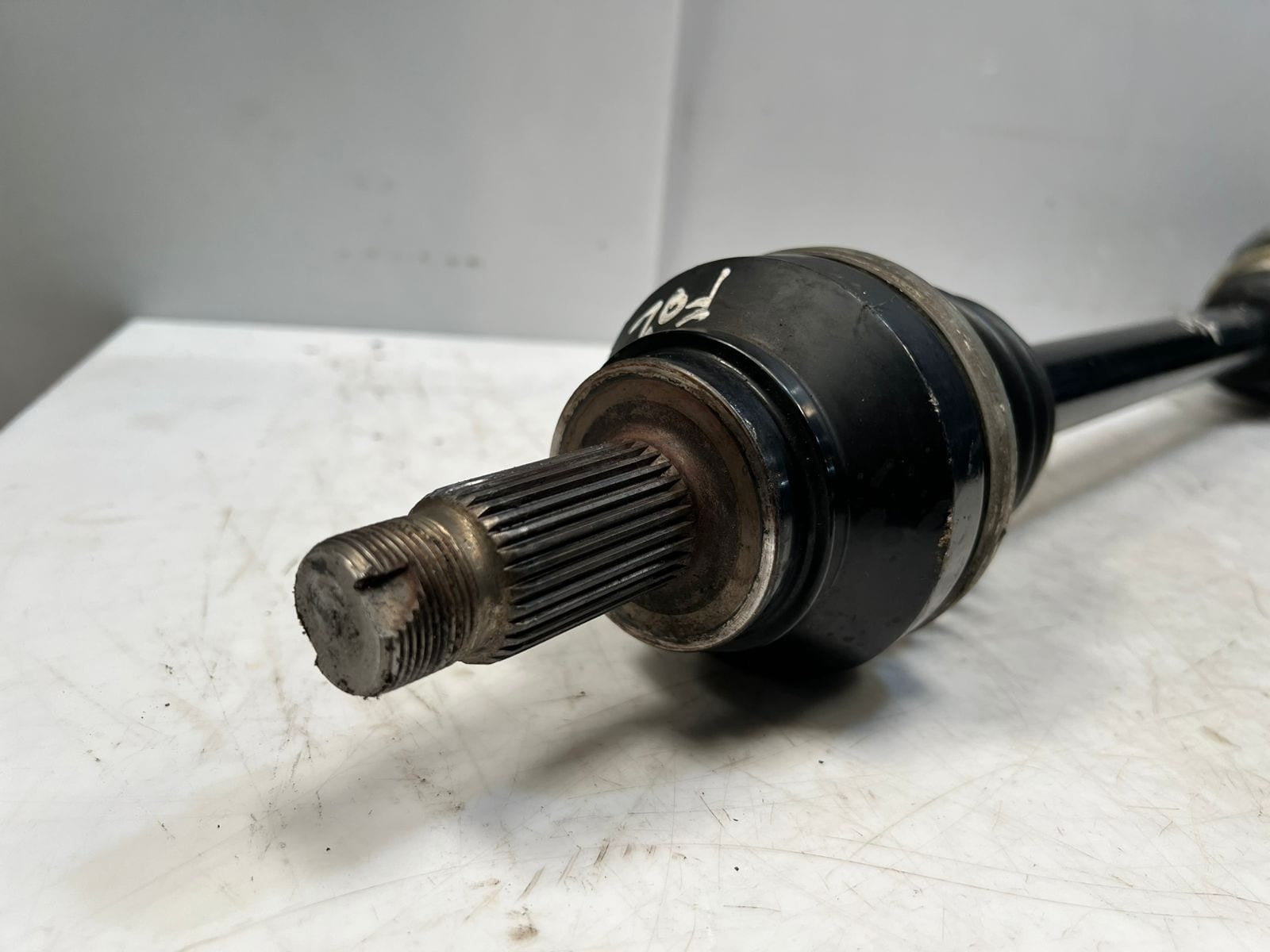 2013-15 BMW 7' F01 F03 F04 F02 Active Hybrid 7 Rear Right CV Axle Shaft 7566078