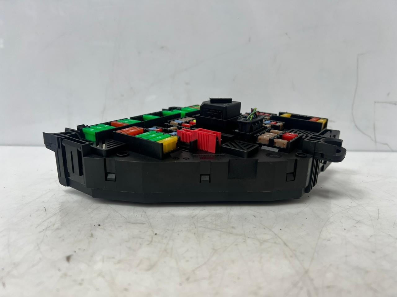 2010-16 BMW F10 F11 F18 F13 F01 F02 F03 528i Rear Junction Fuse Box 9264923 OEM