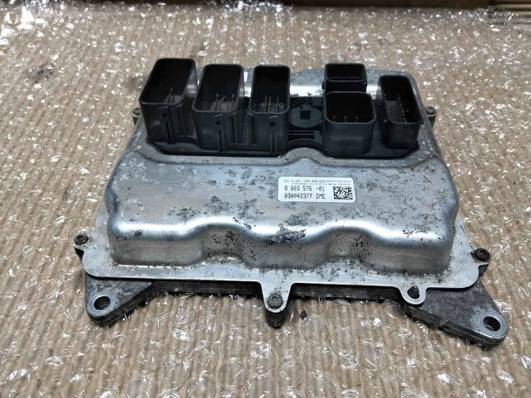 BMW N20 ENGINE CONTROL UNIT ECU COMPLETE  SET 8603576